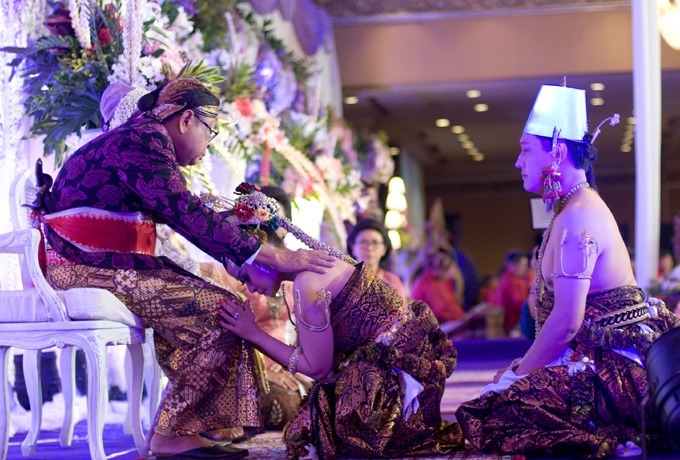 Panggih, Ritual Unik Pernikahan Jawa - Weddingku.com