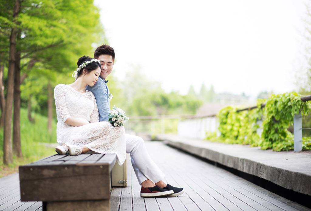  Sebelum Foto Pre Wedding Latih Pose dan Ekspresi Dulu 